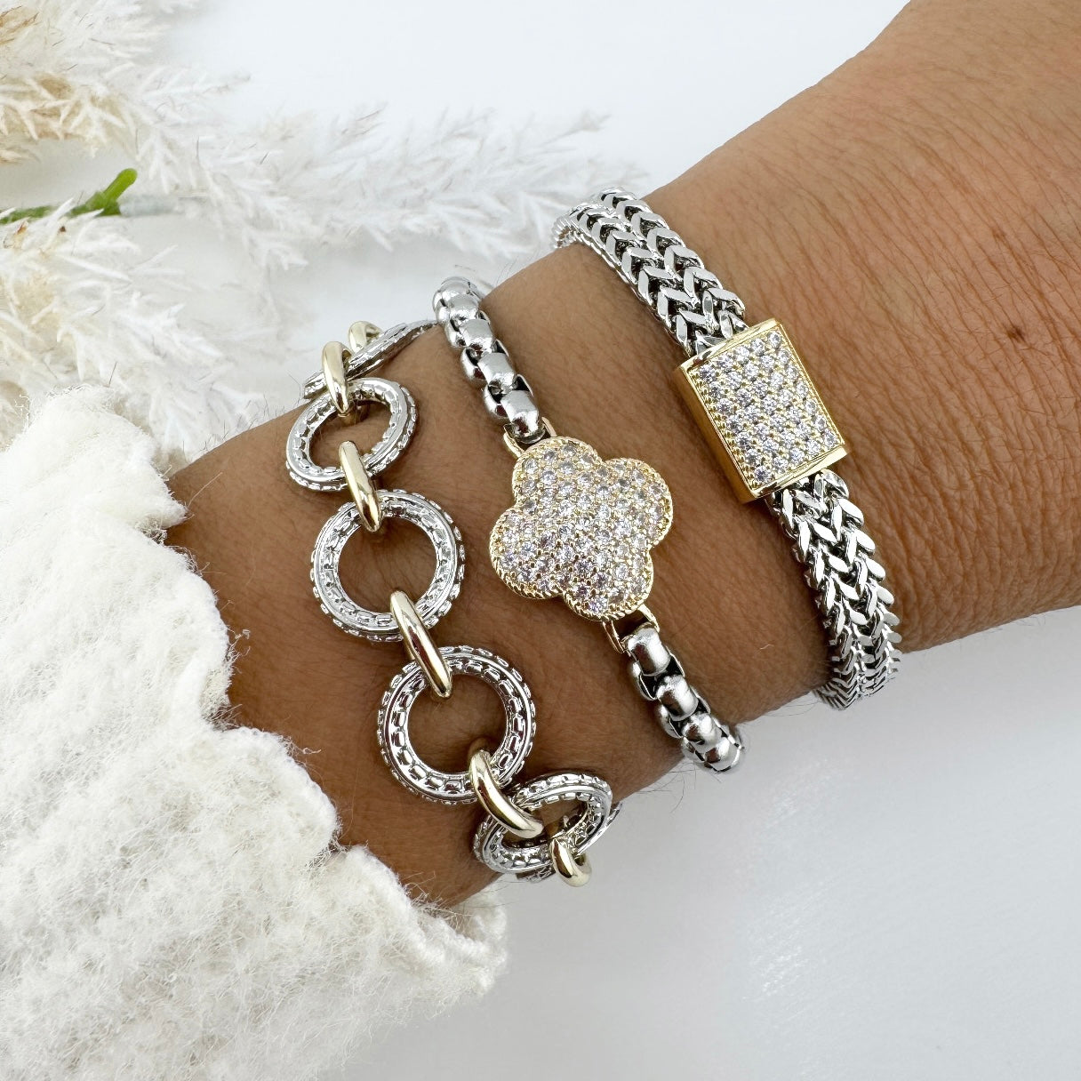 Iliana  bracelet