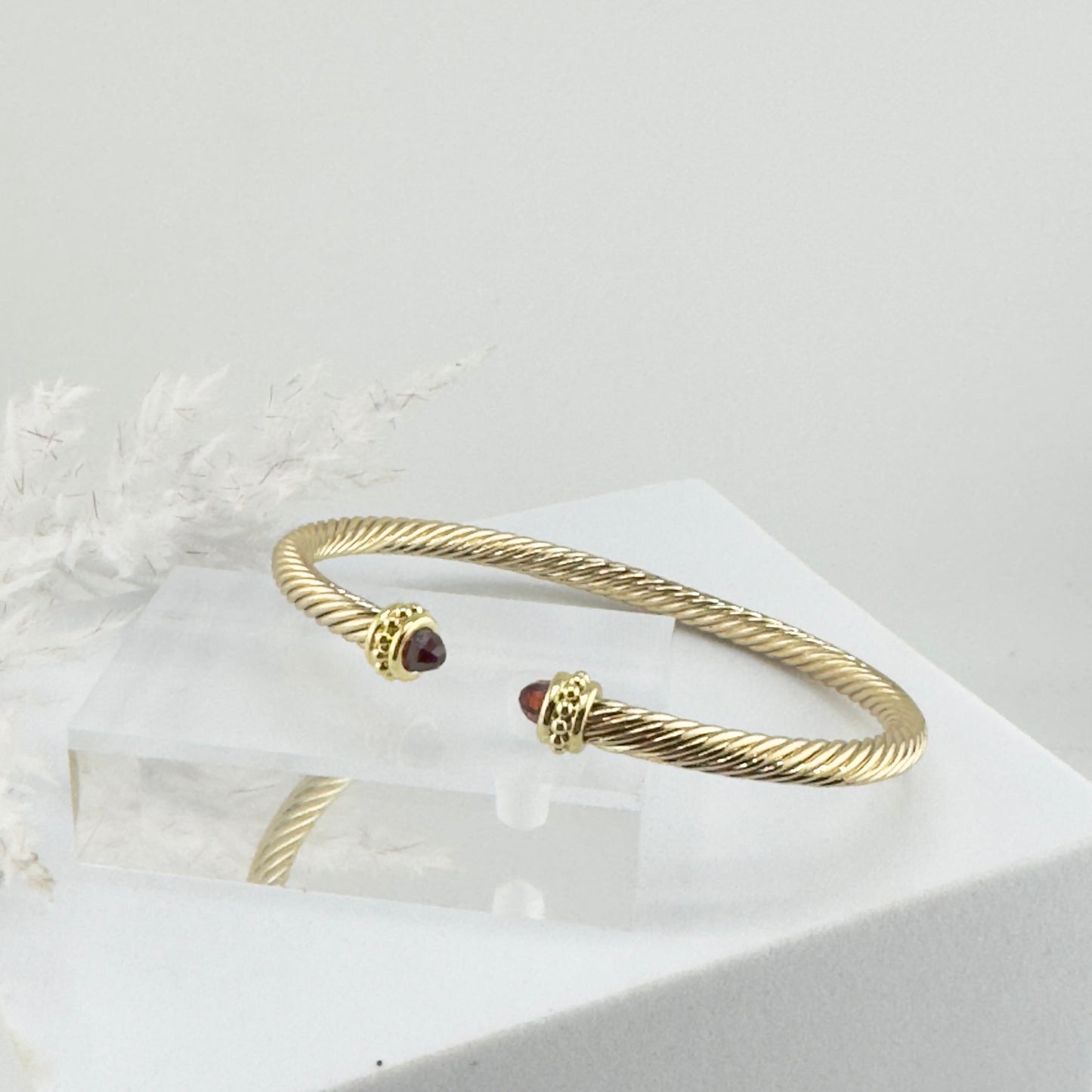 Yanse  gold bracelet