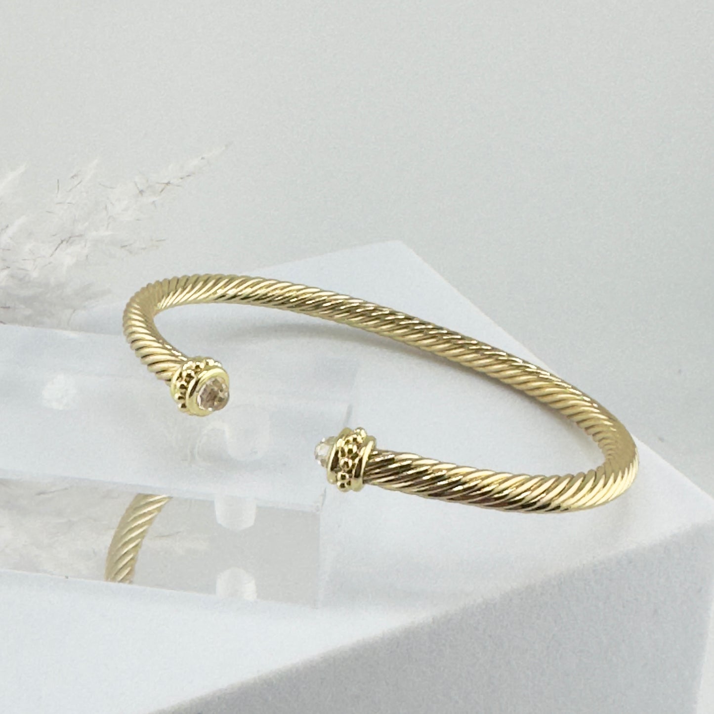 Yanse  gold bracelet