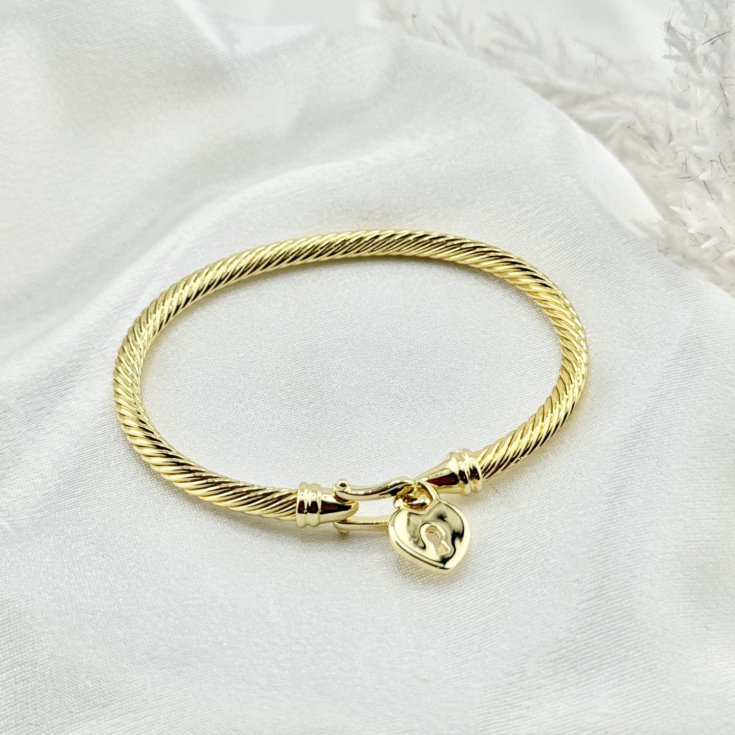 Jessy heart bracelet